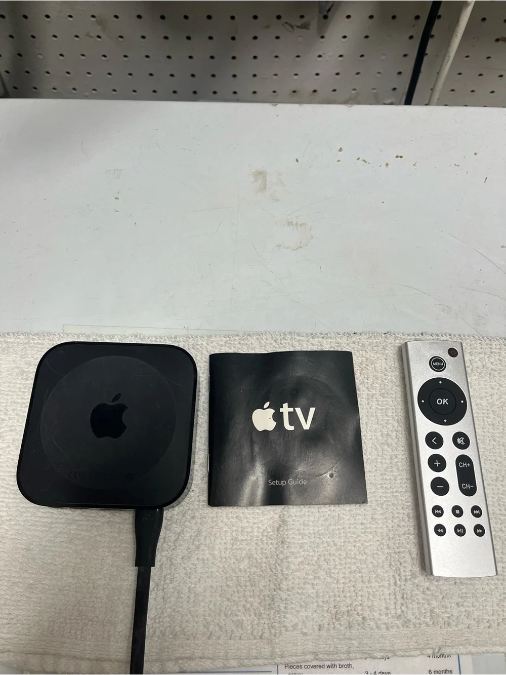 Apple TV (Black) with Aluminum Remote and Setup Guide, works, new remote.